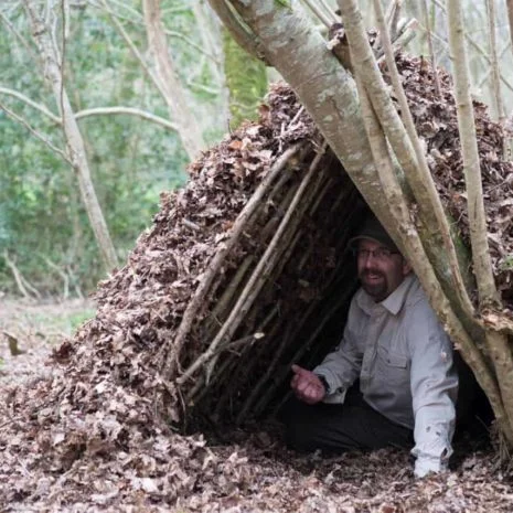 Shelter building with wildway